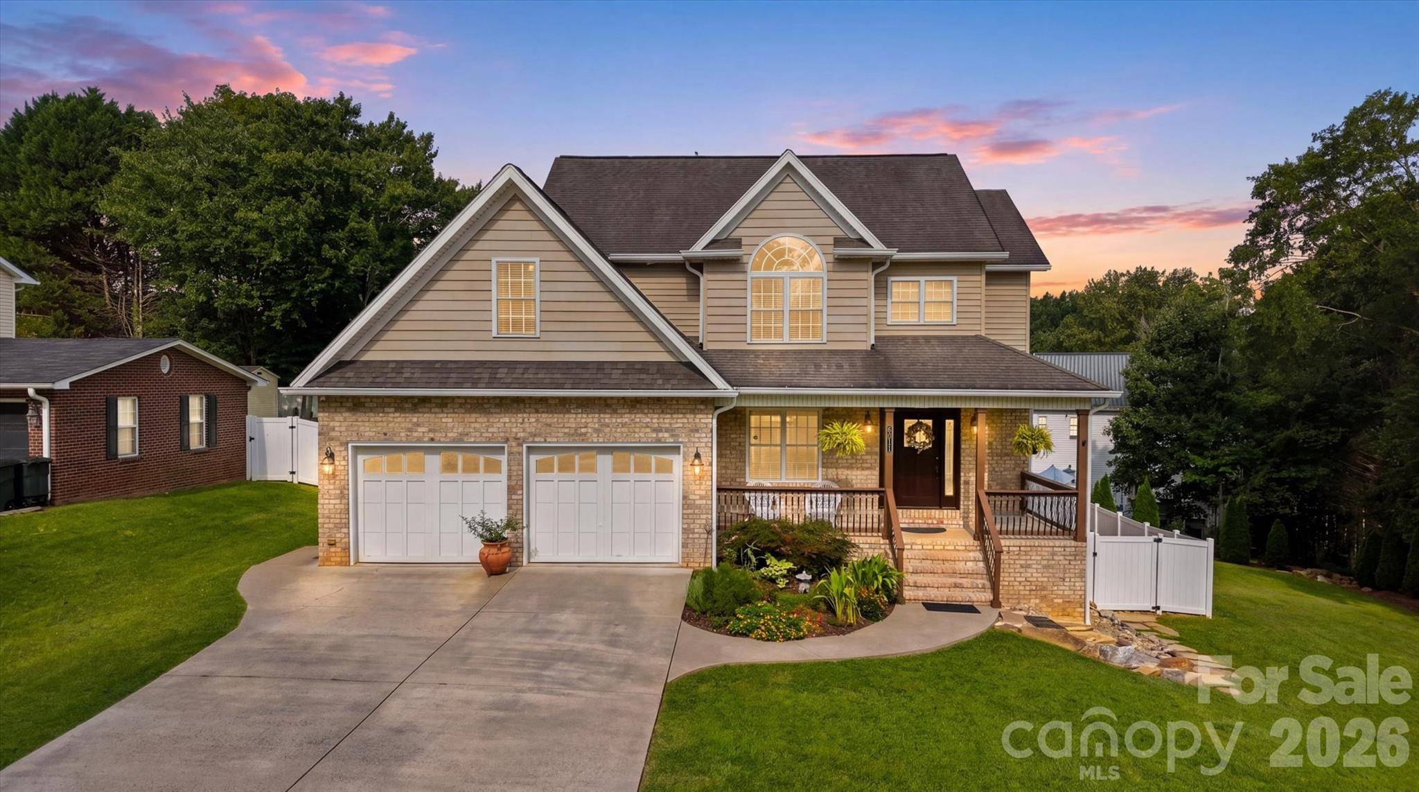 6011 Dockside DR, Hickory, NC 28601