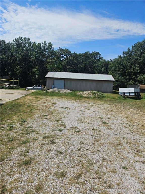 25410 High DR, Excelsior Springs, MO 64024