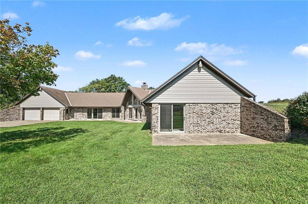 2946 SW 204th ST, Trimble, MO 64492