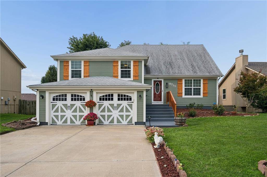 8715 NE 116th ST, Kansas City, MO 64157