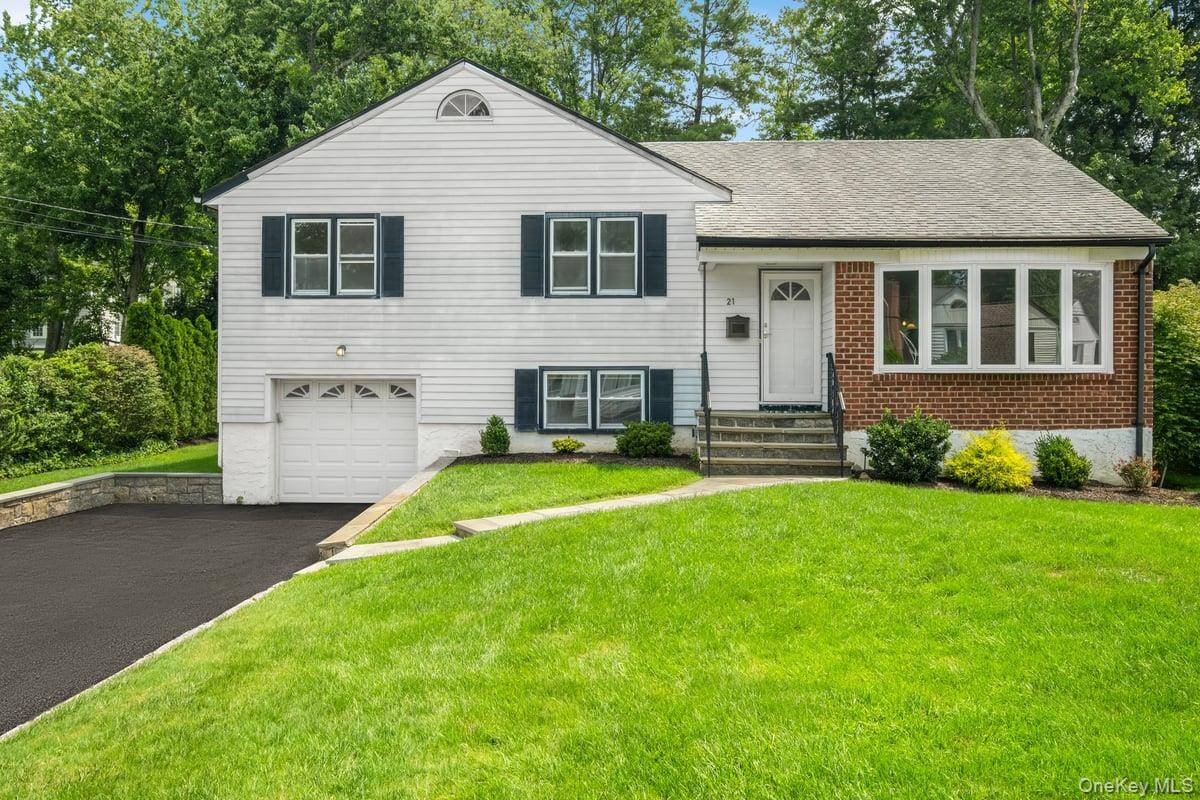 21 Primrose AVE, Scarsdale, NY 10583
