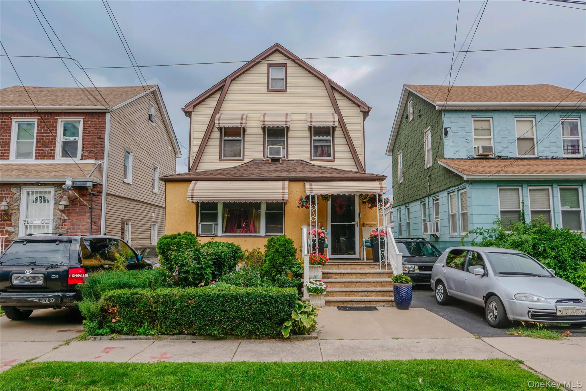 19811 116th AVE, Saint Albans, NY 11412