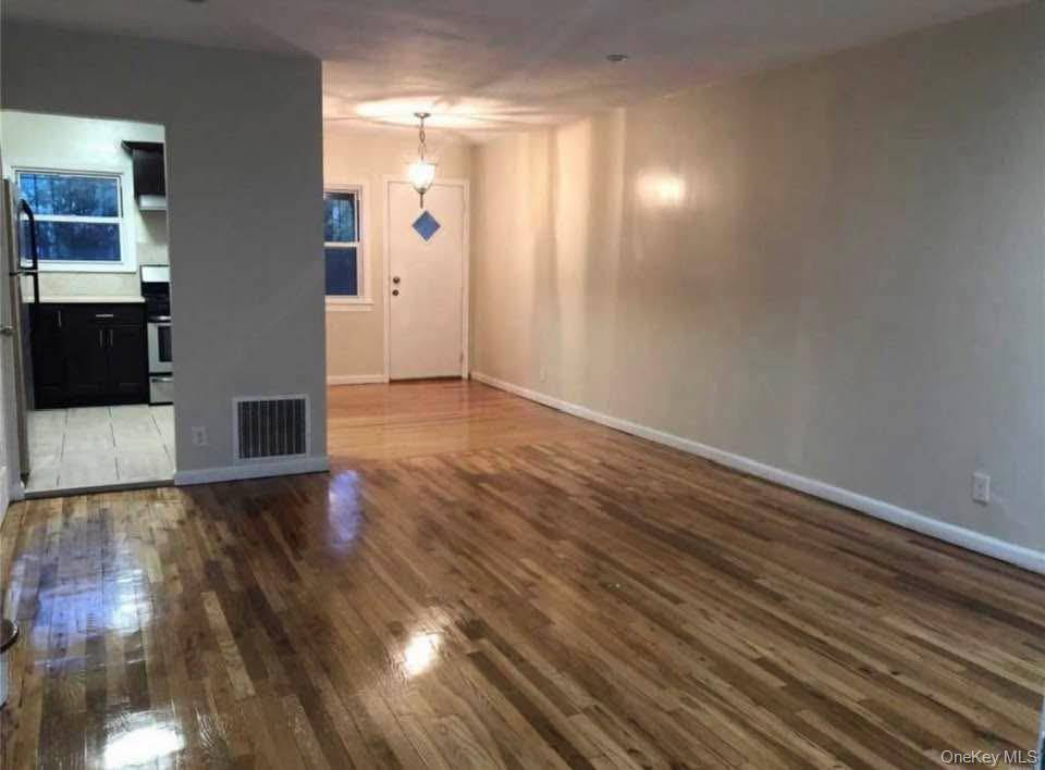 15011 Arlington TER, Jamaica, NY 11433