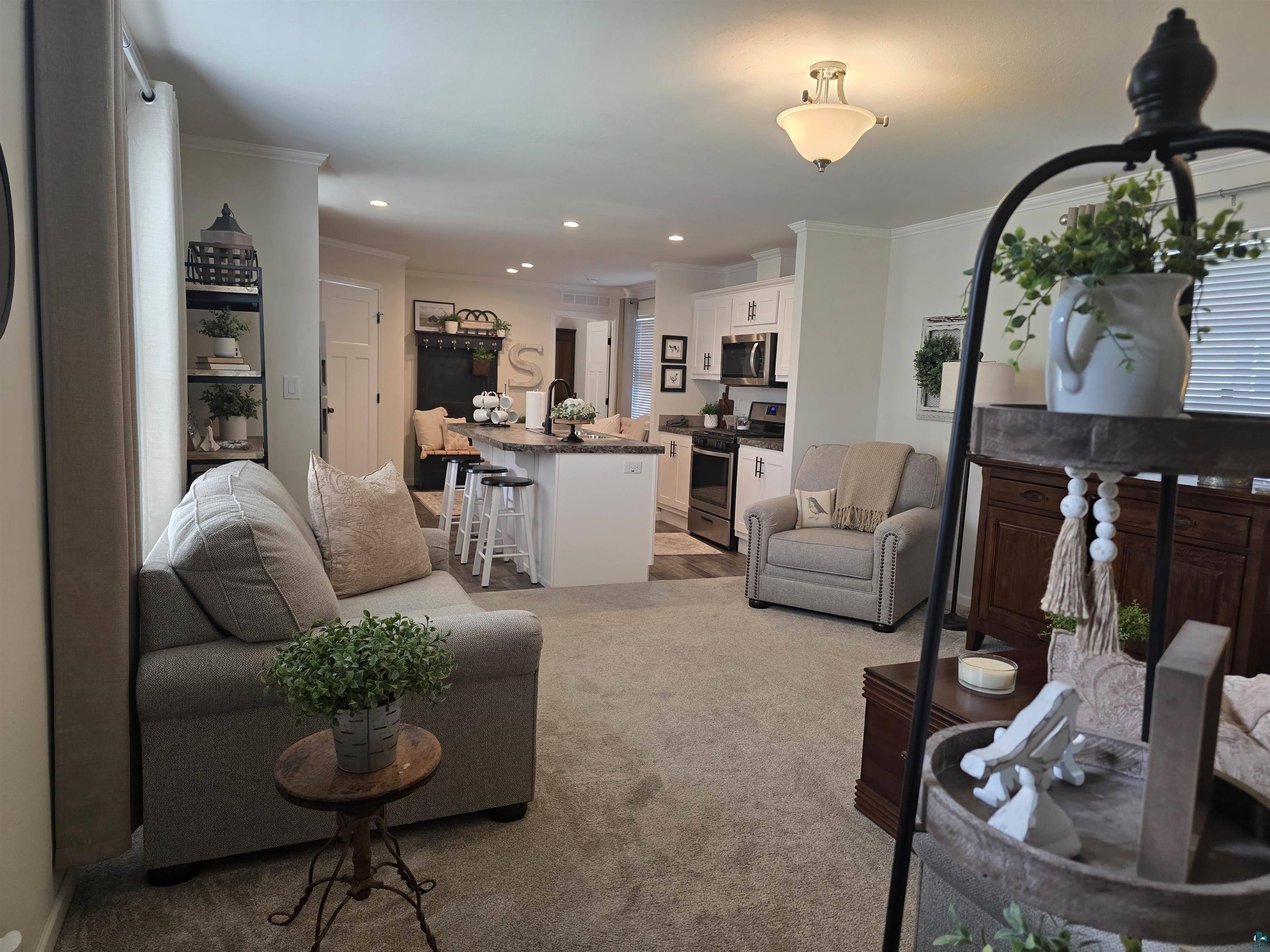 18 Kalmia Dr, Duluth, MN 55810