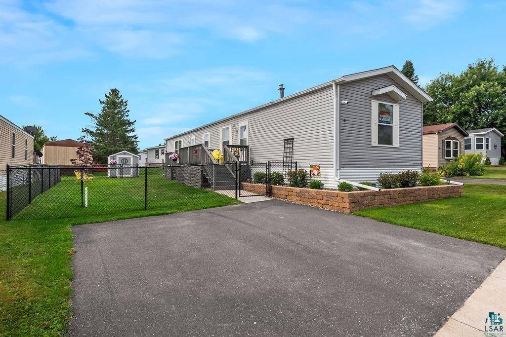 18 Kalmia Dr, Duluth, MN 55810