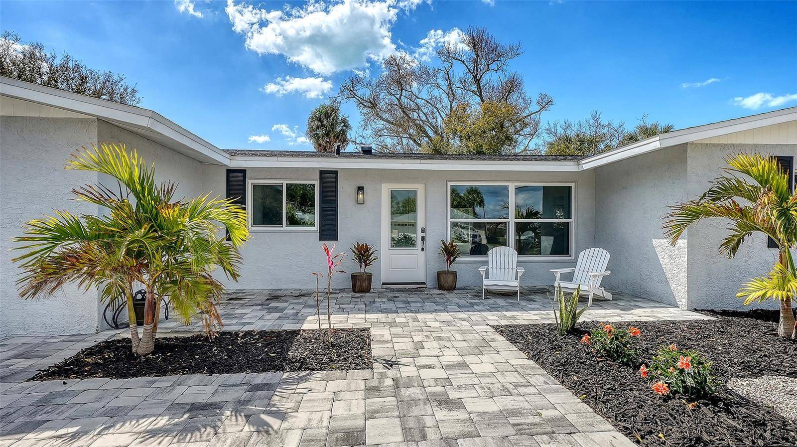 447 N SHORE DR, Osprey, FL 34229