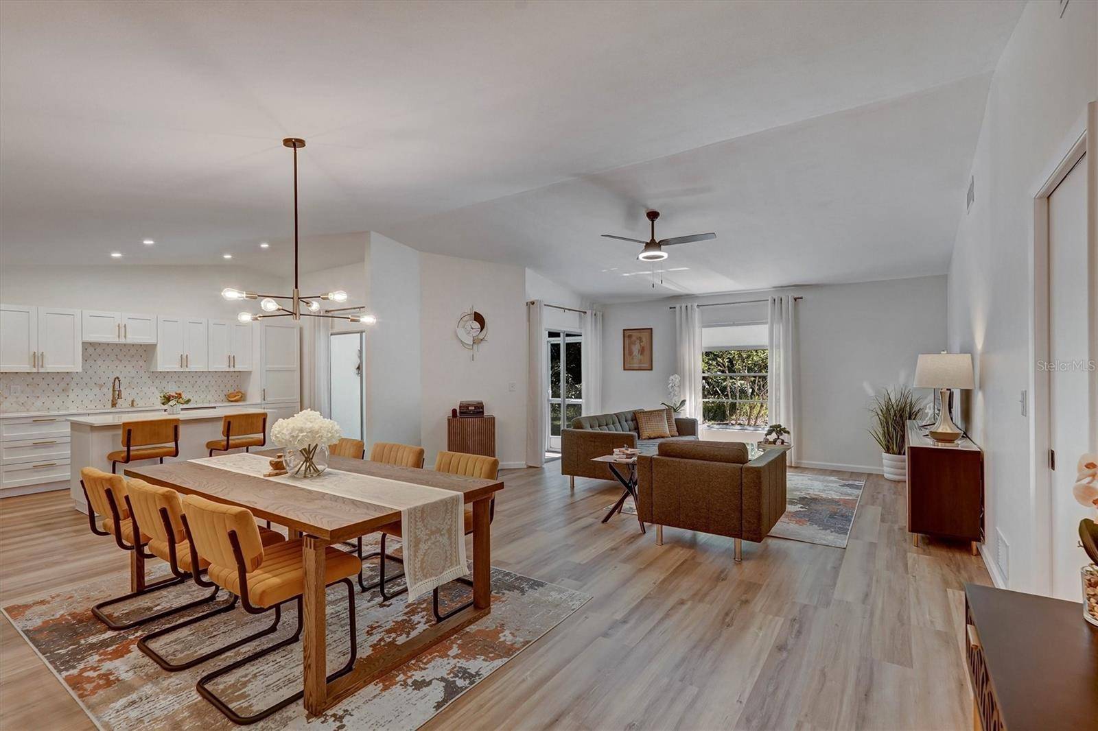 3925 OAKHURST BLVD, Sarasota, FL 34233