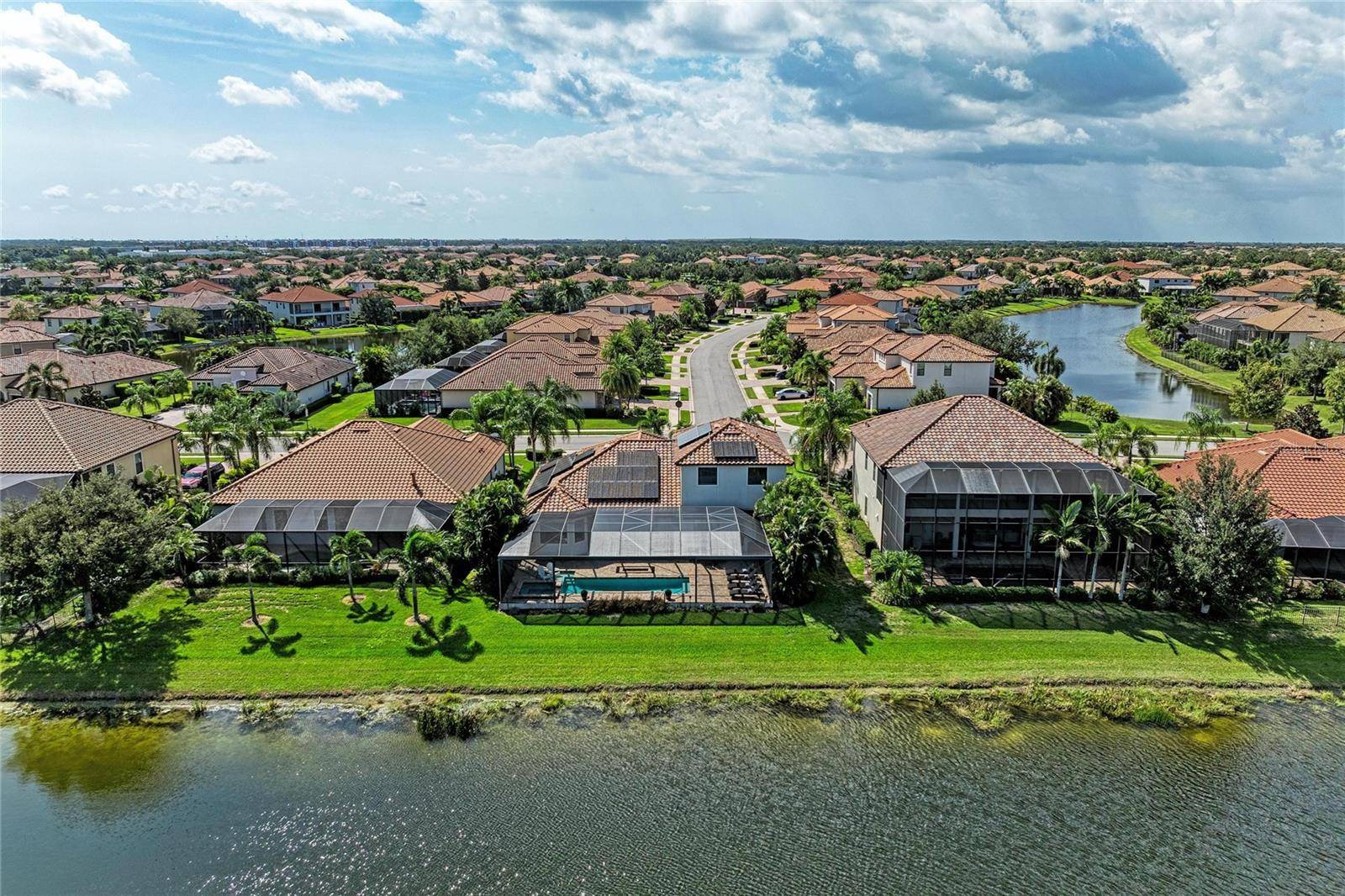 5664 CLOVERLEAF RUN, Lakewood Ranch, FL 34211