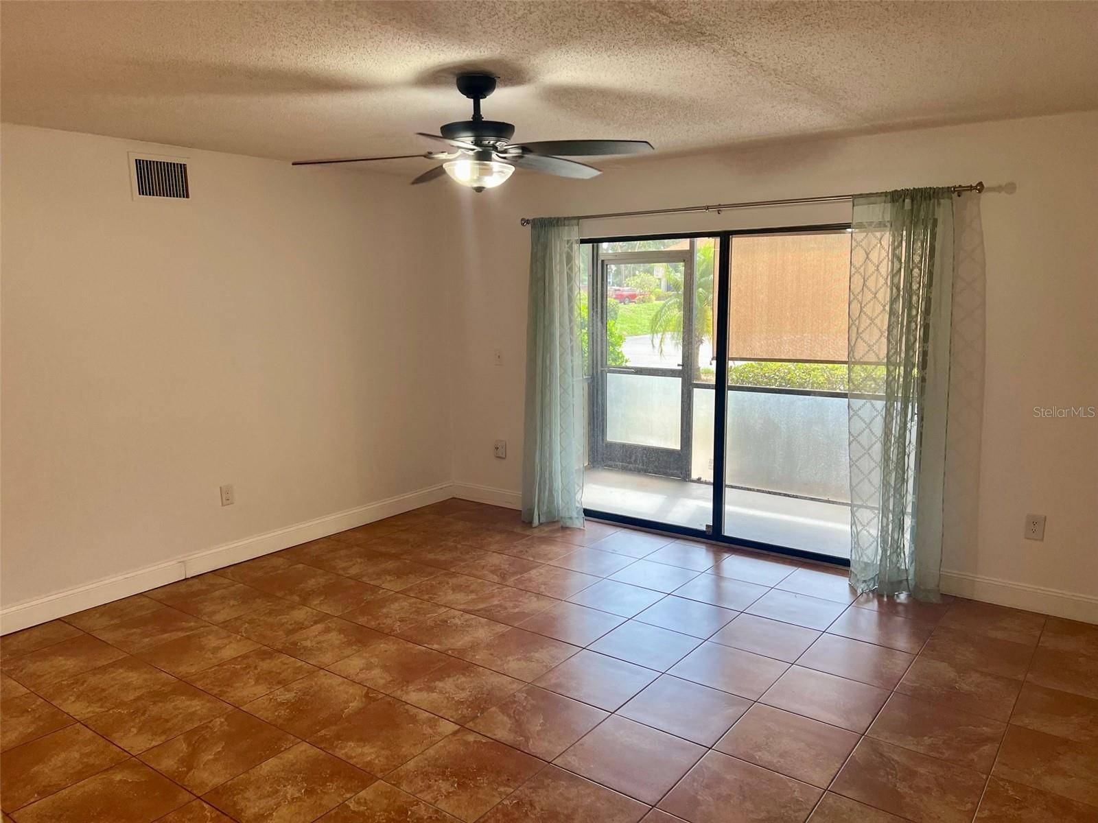 5769 GARDENS DR, Sarasota, FL 34243