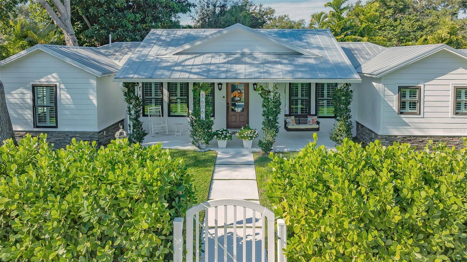 3606 PALONIA CT, Sarasota, FL 34239