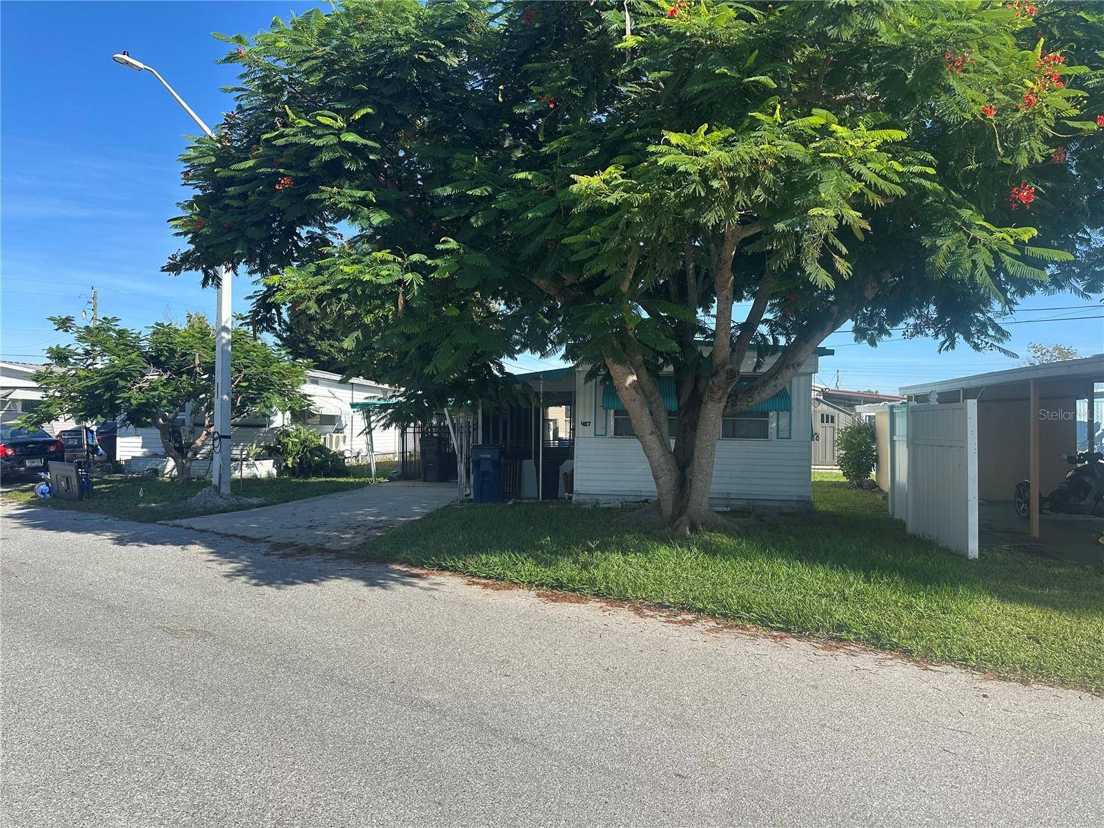 407 52ND AVENUE DR W, Bradenton, FL 34207