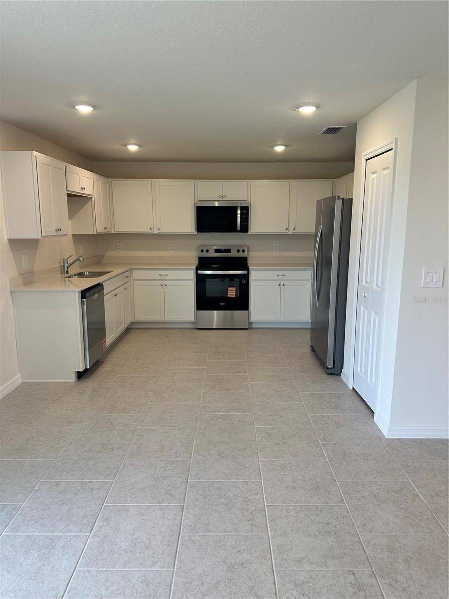 260 SPINDLEWOOD BLVD, Dundee, FL 33838
