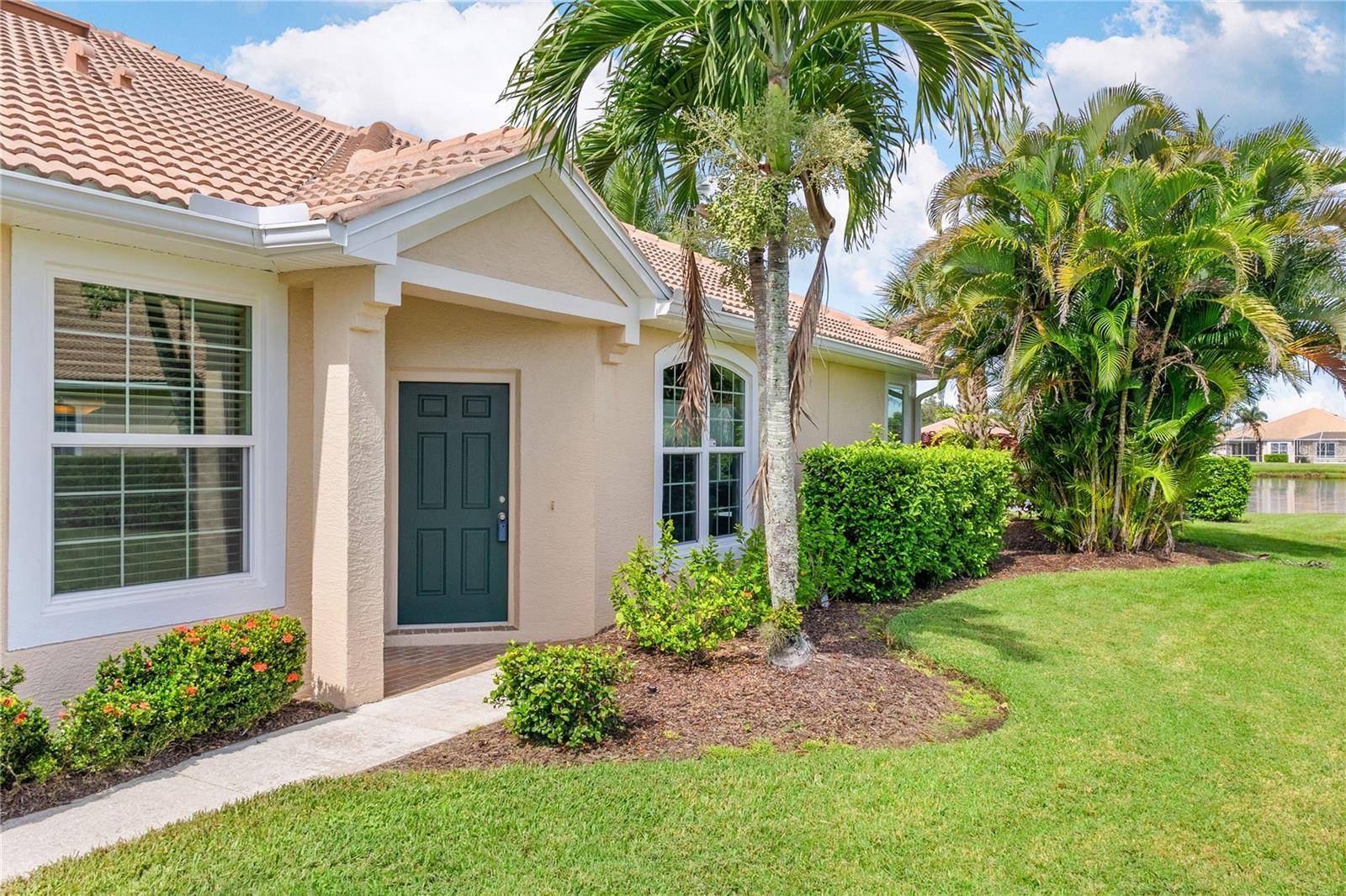 5064 WHISPERING OAKS DR, North Port, FL 34287