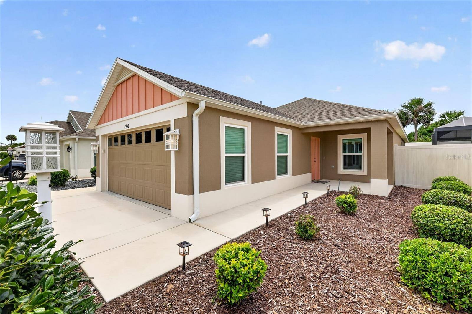 1942 DETWILER LN, The Villages, FL 32163