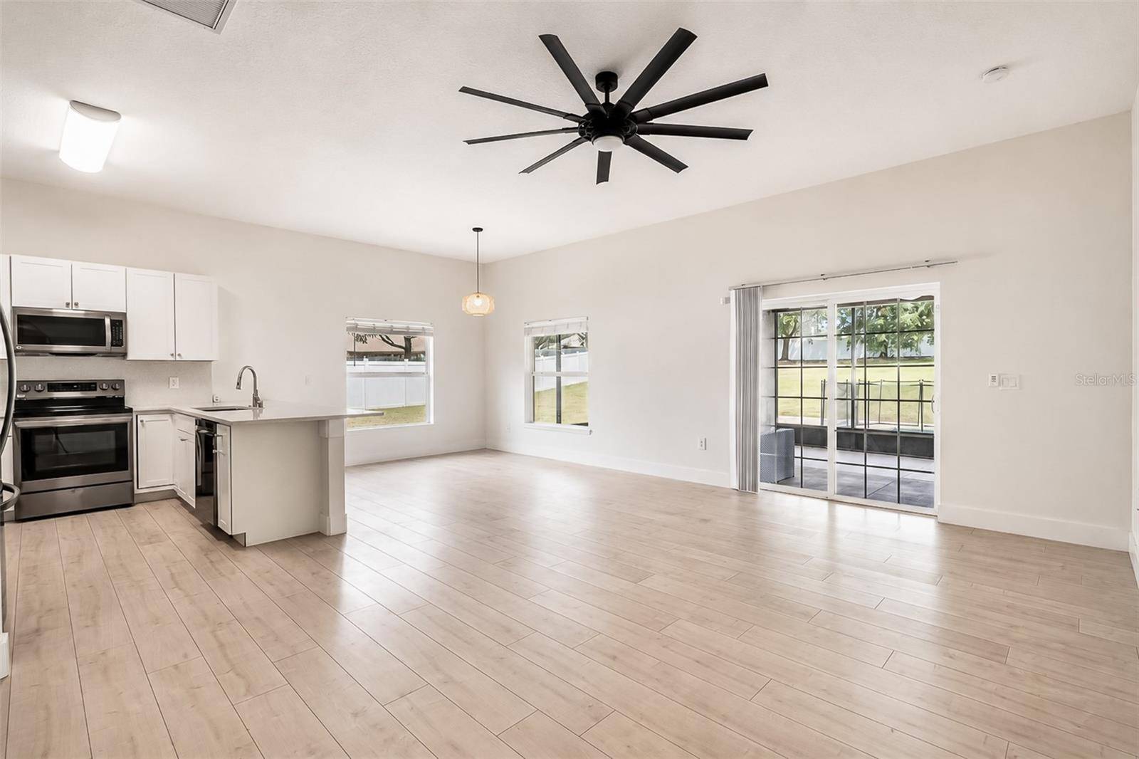10105 LENOX ST, Clermont, FL 34711