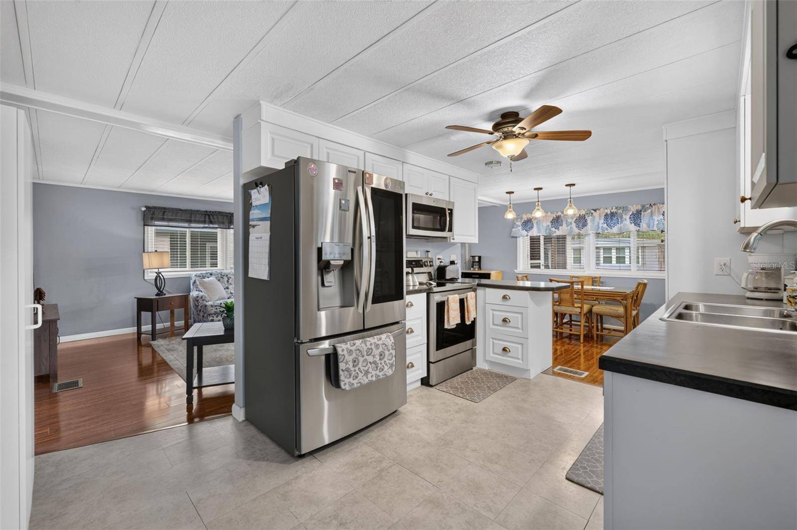 219 PARADISE S, Leesburg, FL 34788