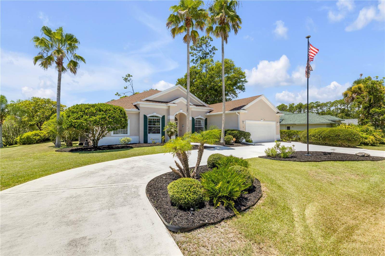 1 WELLINGTON DR, Palm Coast, FL 32164