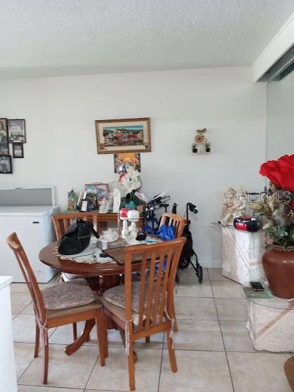 933 W OAK RIDGE RD #933 B, Orlando, FL 32809