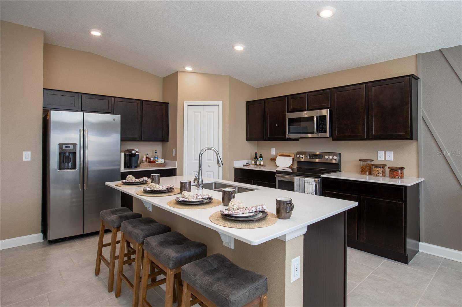 5228 WORCHESTER DR, Kissimmee, FL 34746