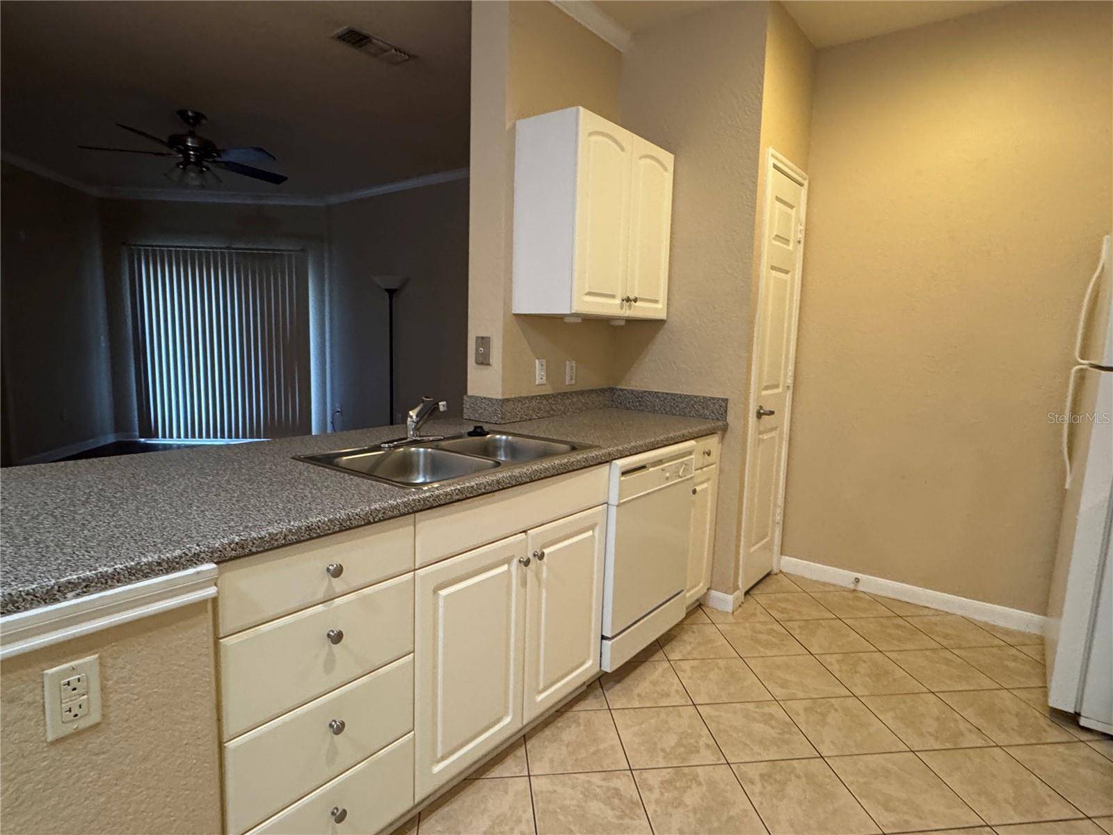 860 N ORANGE AVE #150, Orlando, FL 32801