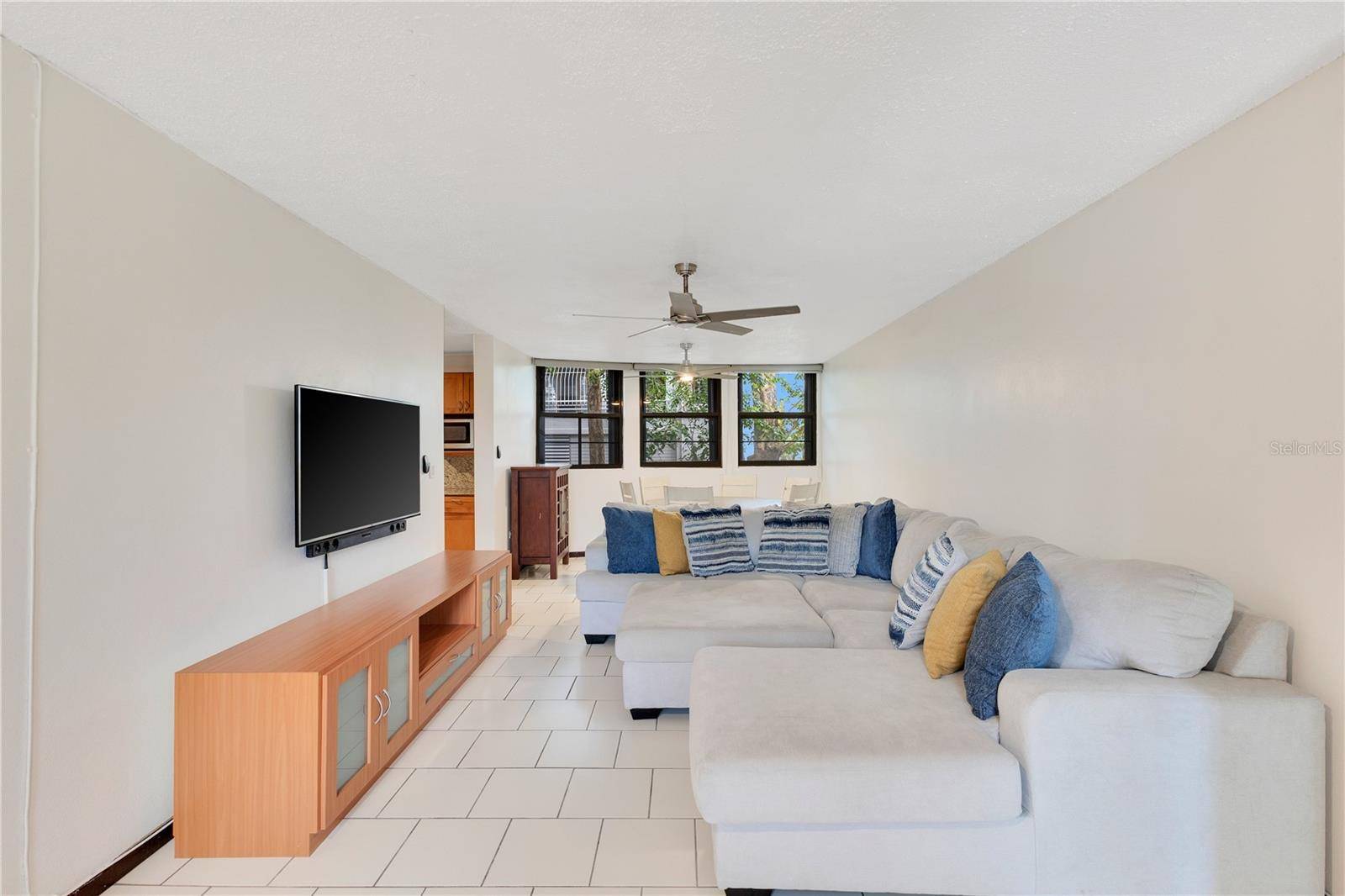 Cond. GOLDEN COURT II, HATO REY #H 202, San Juan, PR 00918