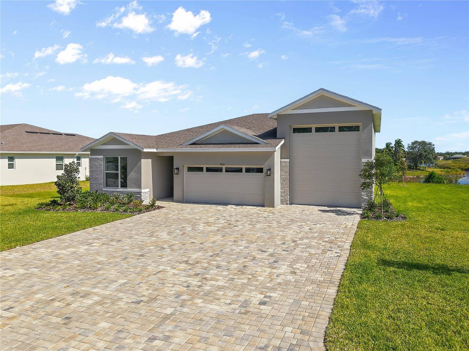 9120 PLAYERS DR, Weeki Wachee, FL 34613