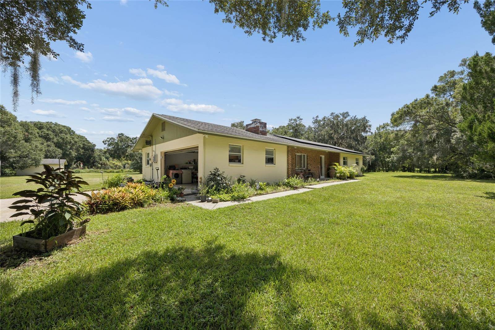 4285 SHAMROCK DR, Mims, FL 32754