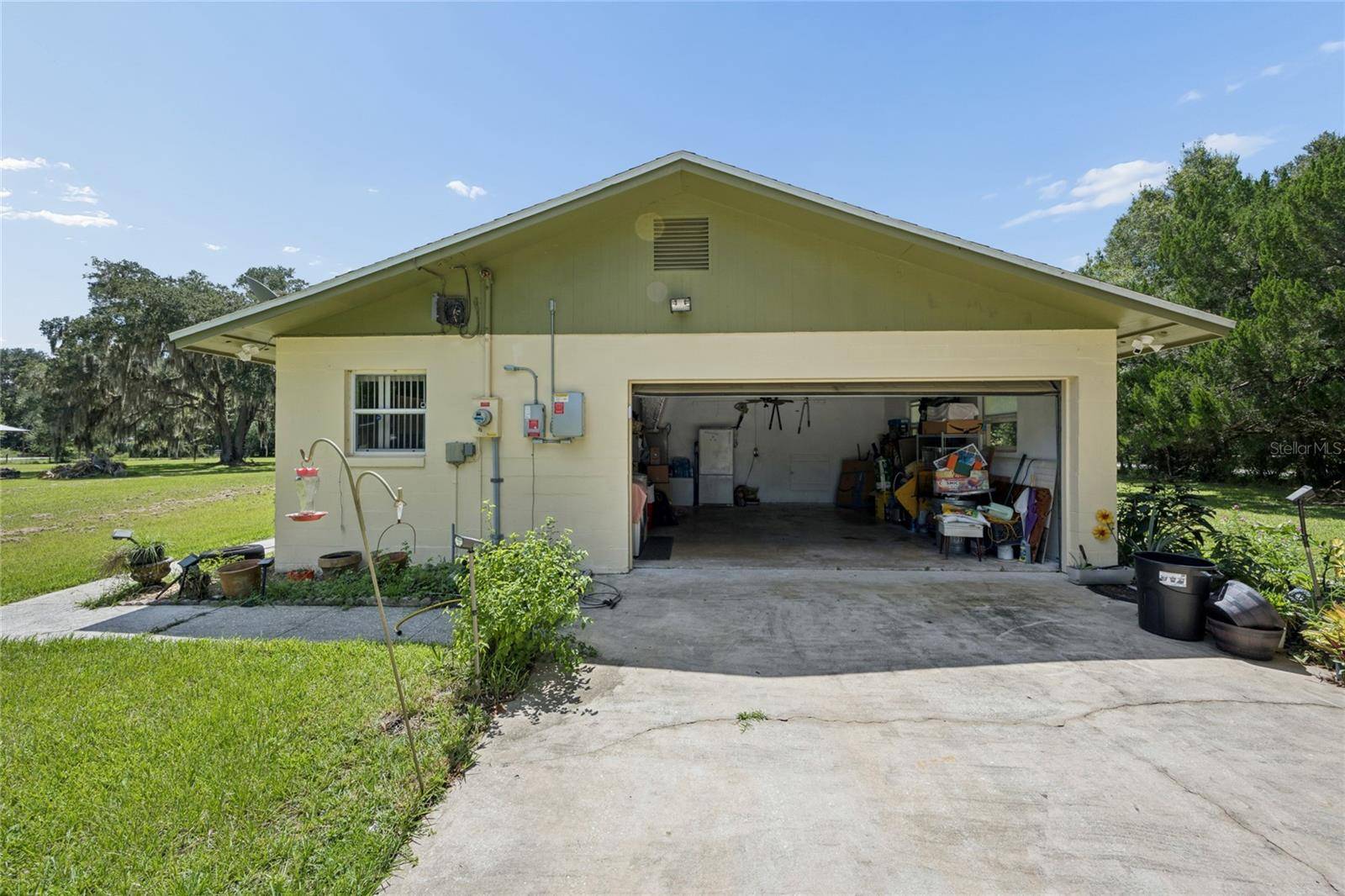 4285 SHAMROCK DR, Mims, FL 32754