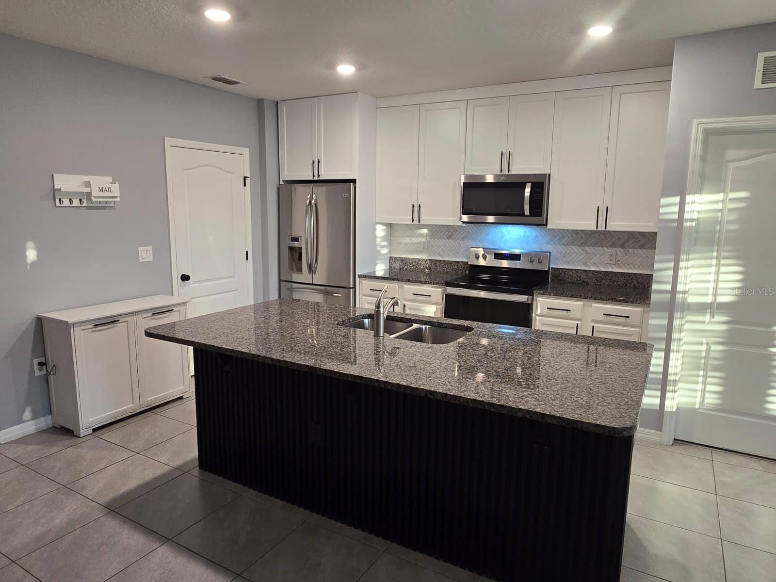 513 NICKEN GRV, Davenport, FL 33837