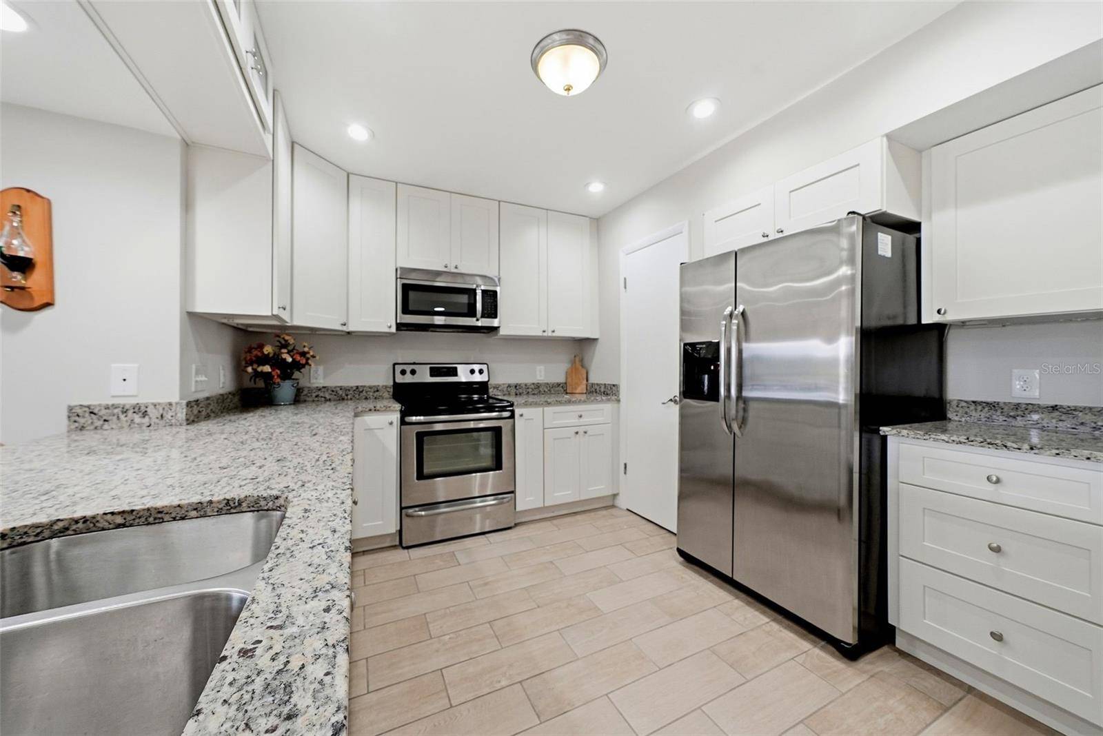 301 MARINER DR #301, Tarpon Springs, FL 34689