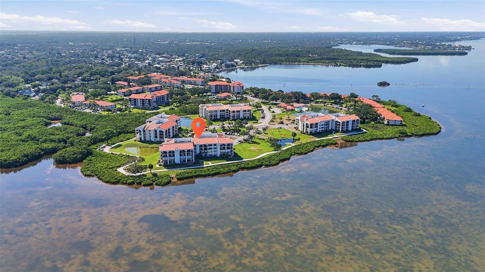 301 MARINER DR #301, Tarpon Springs, FL 34689