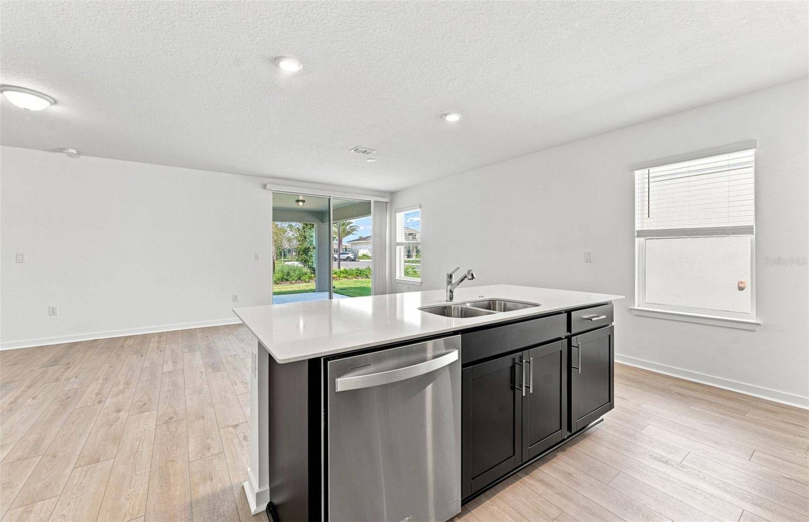9025 WILDLIGHT TRL, Wildwood, FL 34785