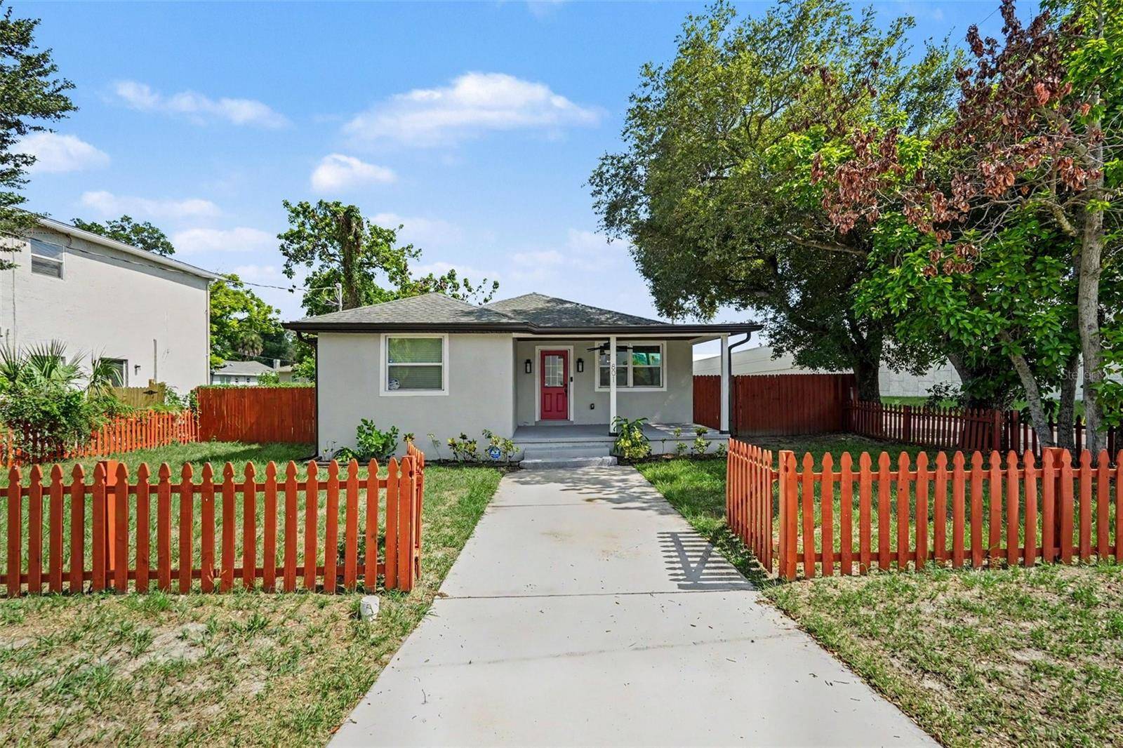 801 E BAKER ST, Tampa, FL 33603