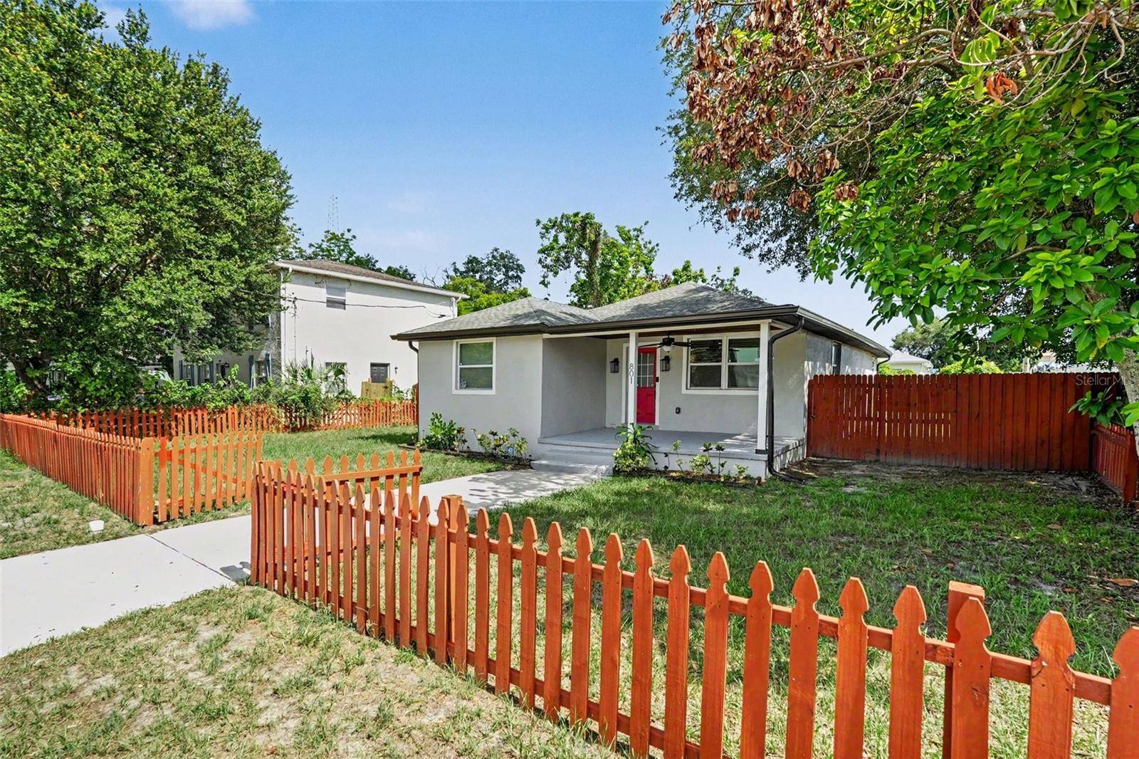 801 E BAKER ST, Tampa, FL 33603