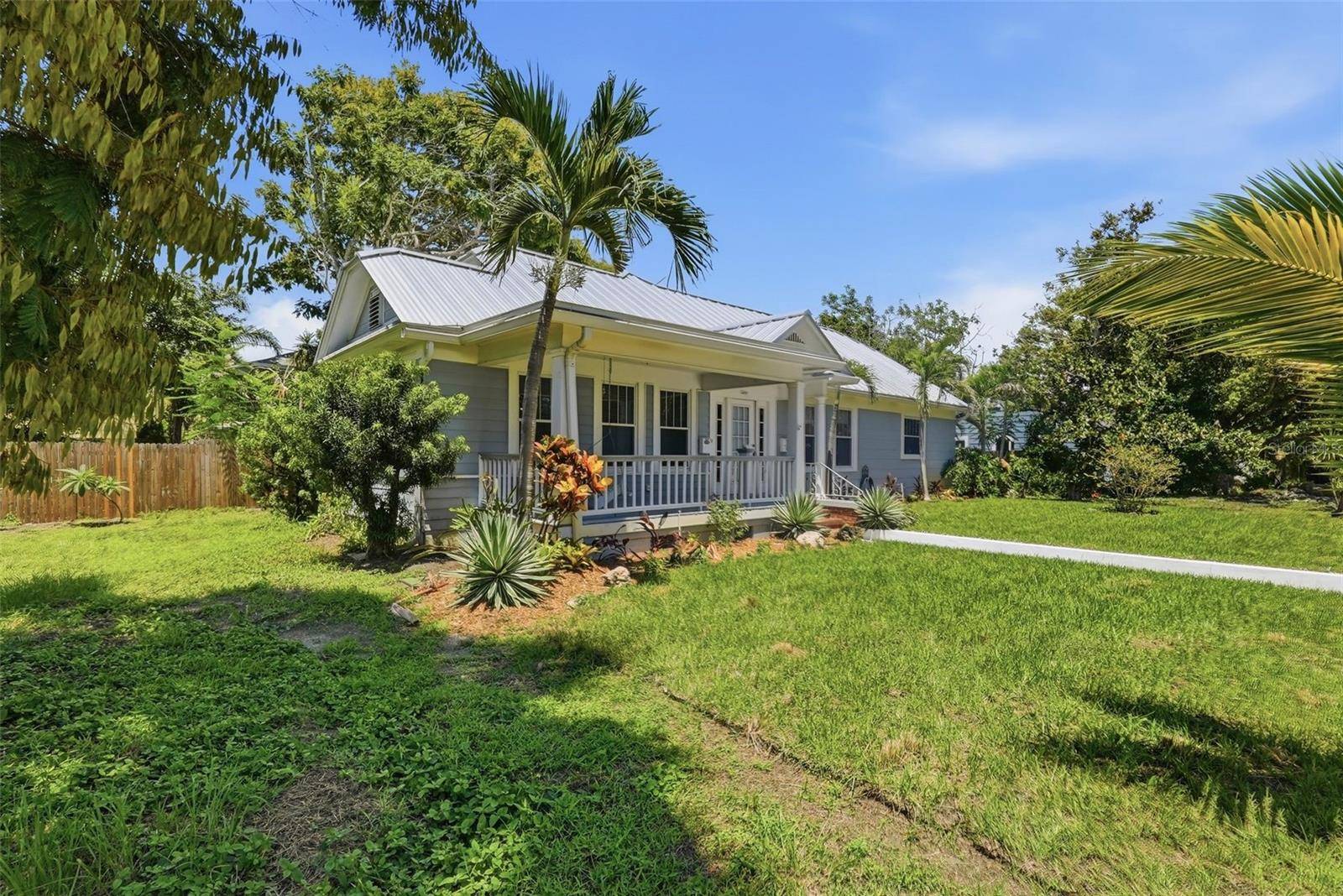4227 2ND AVE N, St Petersburg, FL 33713