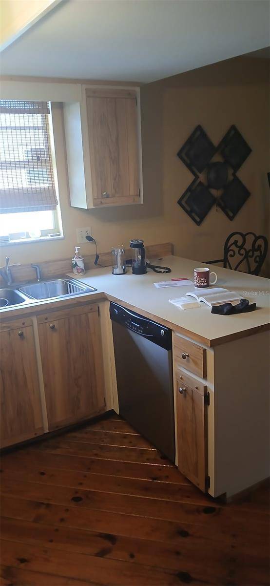 855 N RIDGEWOOD AVE, Ormond Beach, FL 32174
