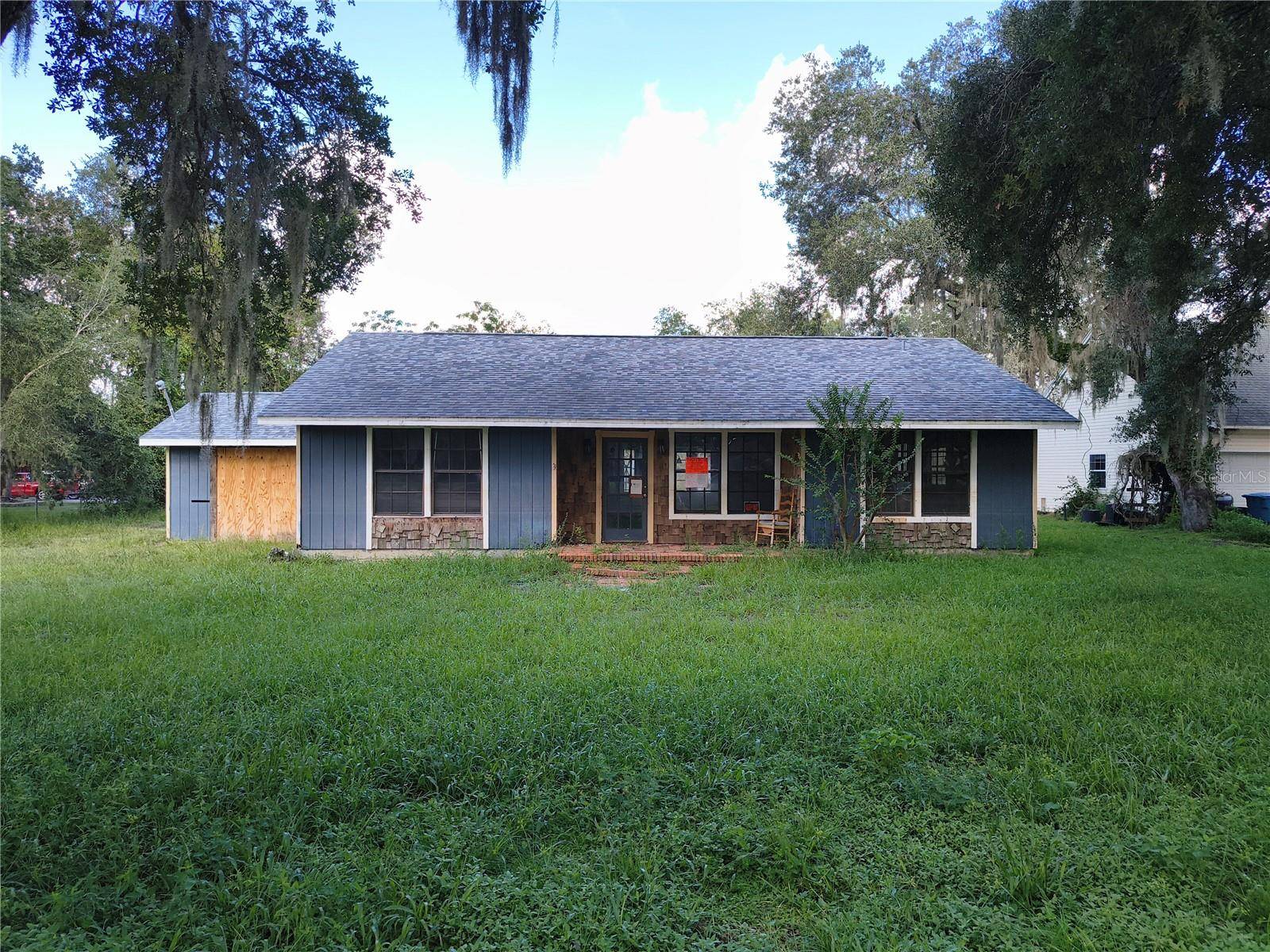5125 LAKEWOOD DR, Dade City, FL 33523