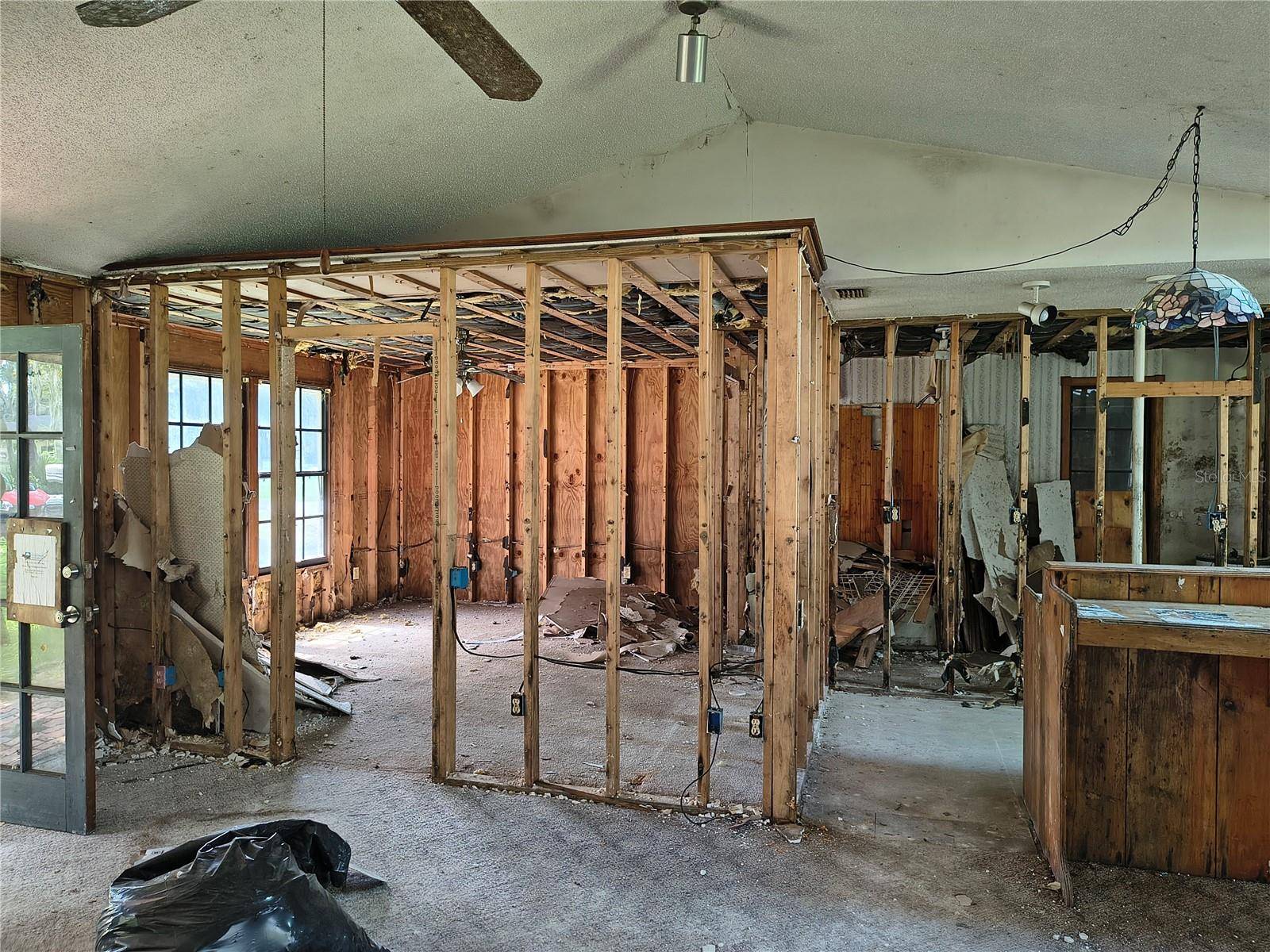 5125 LAKEWOOD DR, Dade City, FL 33523