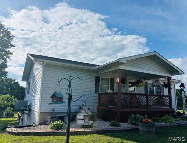 119 Highway U, Steelville, MO 65565
