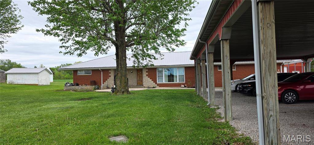 1432 W Pine ST, Percy, IL 62272