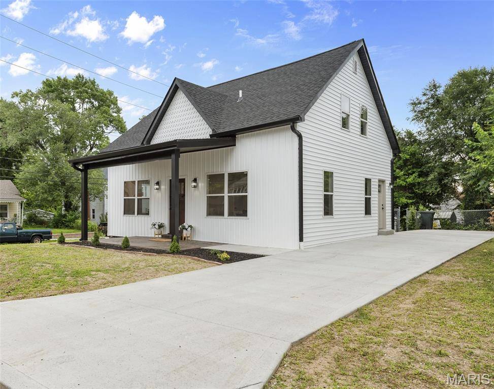 302 SHORT ST, Collinsville, IL 62234