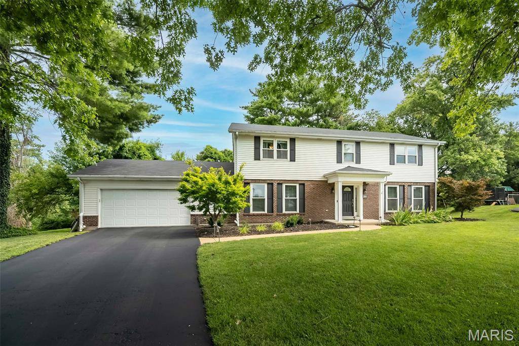 583 Princeway CT, Manchester, MO 63011