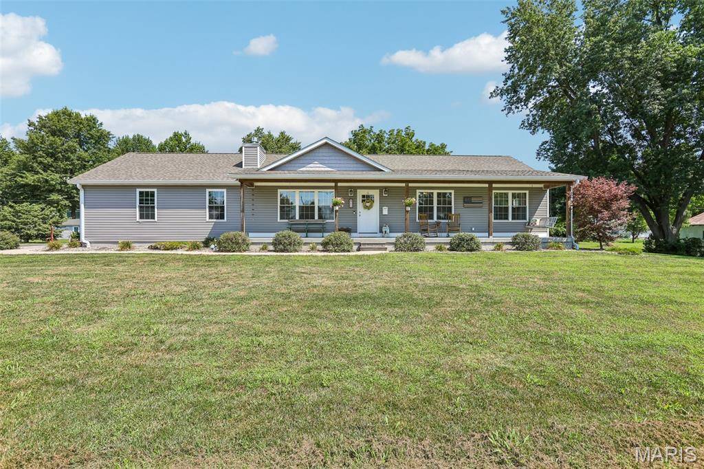 411 W Burton ST, Gillespie, IL 62033