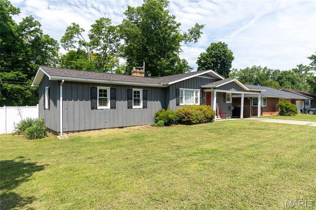 383 Park LN, Herrin, IL 62948