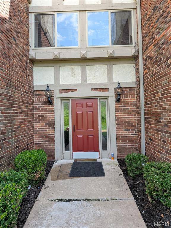 1438 Willow Brook CV #1, St Louis, MO 63146