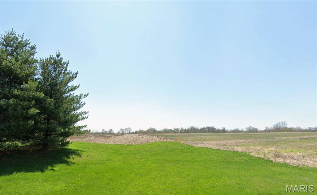 8060 Goshen RD, Edwardsville, IL 62025