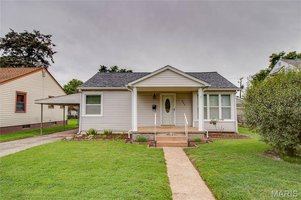 905 Madison AVE, Wood River, IL 62095