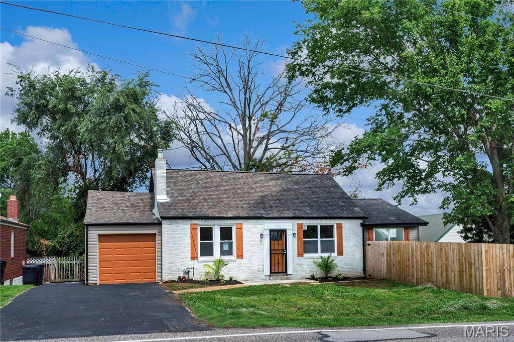 9607 Reavis RD, Affton, MO 63123