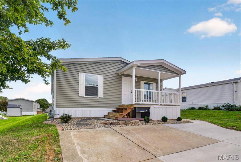 259 Silver Fox Crossing, Collinsville, IL 62234