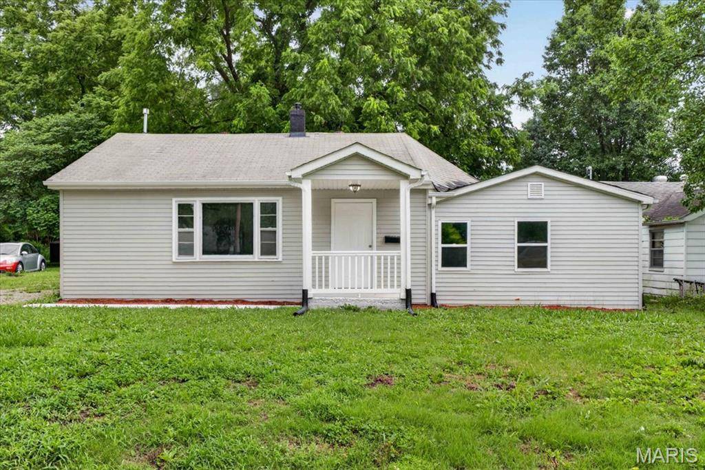 223 Nadine ST, Cahokia, IL 62206
